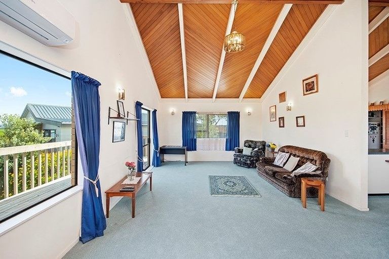 Photo of property in 7 Churchill Terrace, Waiuku, 2123