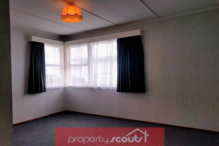 Photo of property in 28 Belair Avenue, Blagdon, New Plymouth, 4310