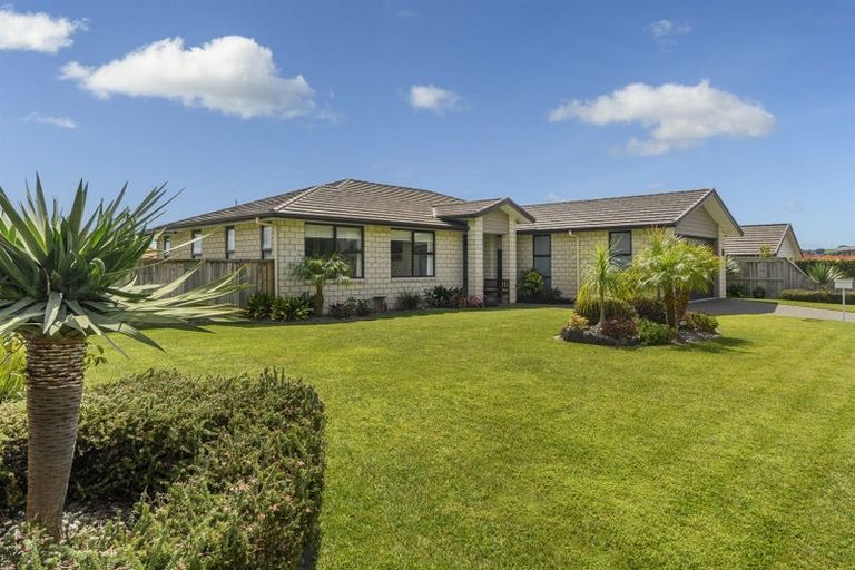 Photo of property in 6 Damien Place, Ohauiti, Tauranga, 3112