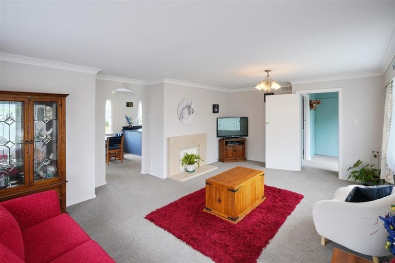 Photo of property in 1/14 Farquhars Road, Redwood, Christchurch, 8051