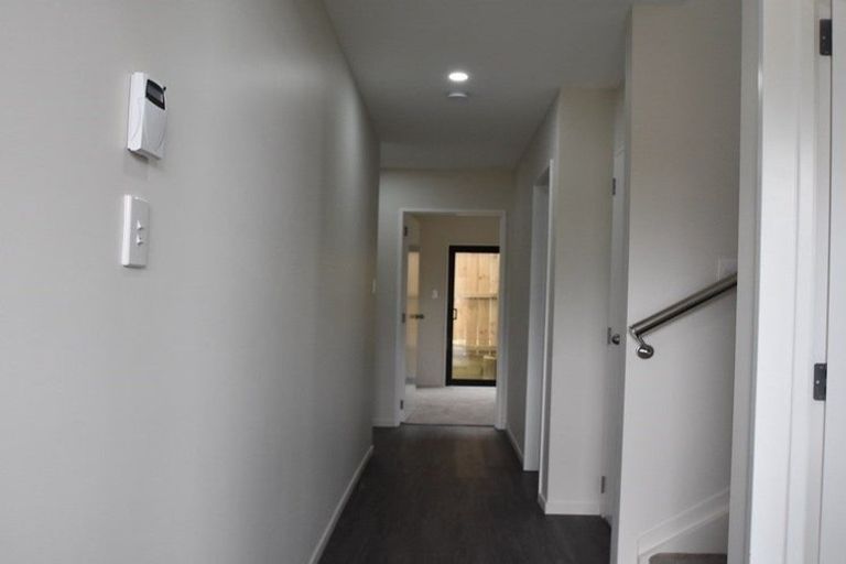 Photo of property in 39c Russell Road, Manurewa, Auckland, 2102