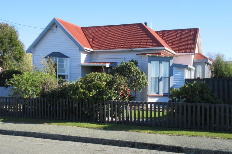 Photo of property in 14 Harris Street, Waimate, 7924