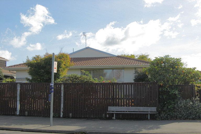 Photo of property in 1/34 Solway Avenue, Ilam, Christchurch, 8041