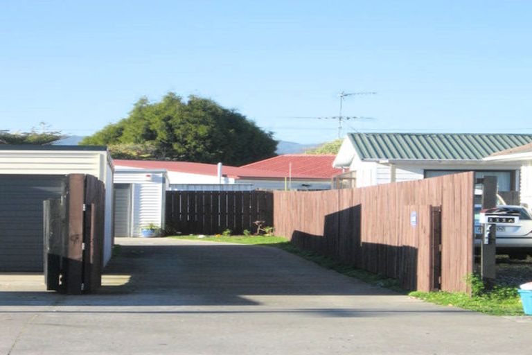 Photo of property in 111a Clevedon Road, Papakura, 2110