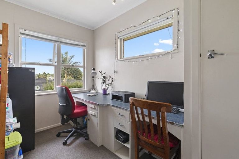 Photo of property in 18 George Arthur Place, Pukekohe, 2120