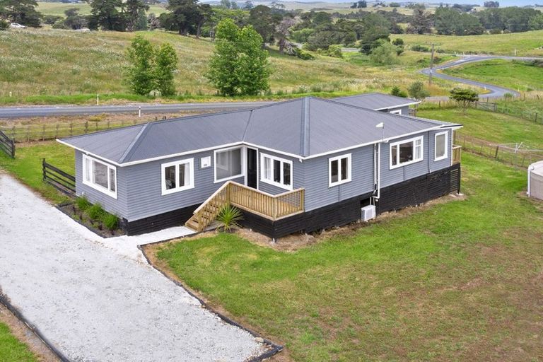 Photo of property in 1542 State Highway 12, Paparoa, Maungaturoto, 0583