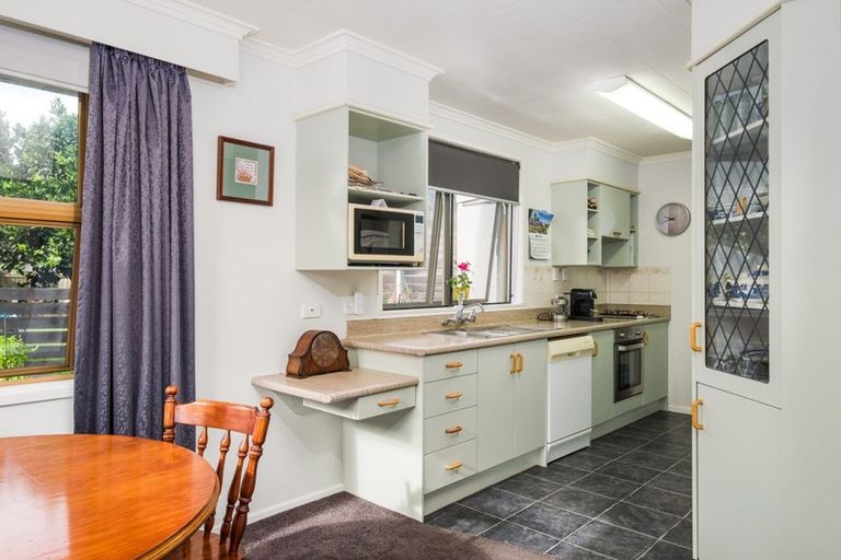 Photo of property in 2 Mason Street, Riverdale, Gisborne, 4010