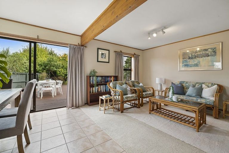 Photo of property in 85 Kennedy Avenue, Forrest Hill, Auckland, 0620