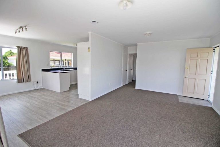 Photo of property in 12 Dixon Road, Fitzroy, Hamilton, 3206