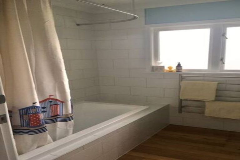 Photo of property in 54 Flynn Road, Hillcrest, Hamilton, 3216