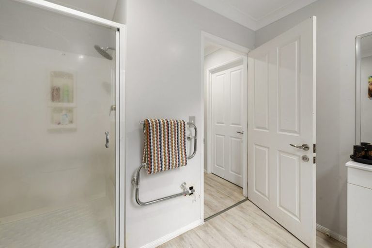 Photo of property in 66 Forest Road, Oruanui, Taupo, 3384