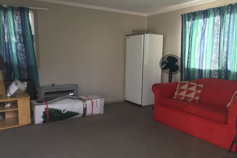 Photo of property in 2/27 Reelick Avenue, Pakuranga Heights, Auckland, 2010