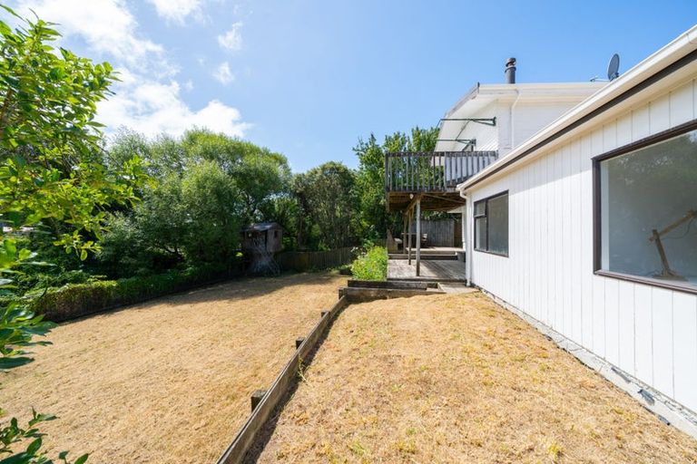 Photo of property in 57 Handyside Street, Tawa, Wellington, 5028