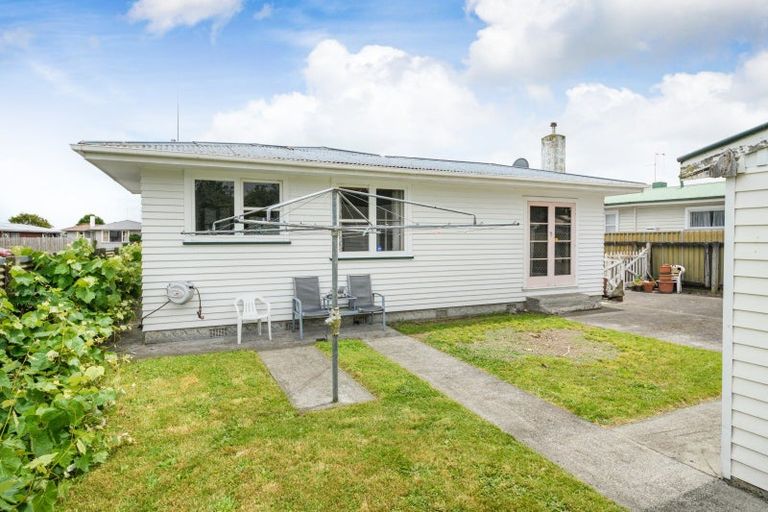 Photo of property in 184 Tremaine Avenue, Westbrook, Palmerston North, 4412