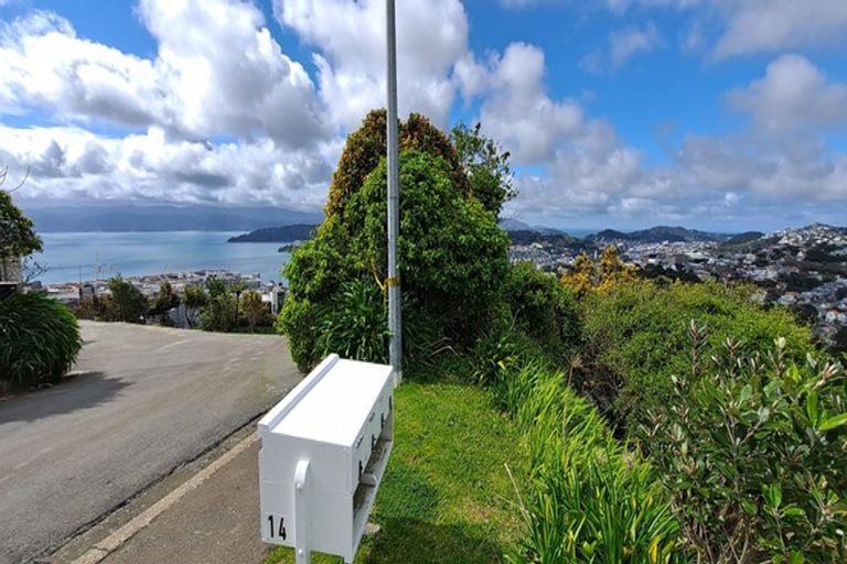 Photo of property in 3/14 Mataroa Avenue, Northland, Wellington, 6012