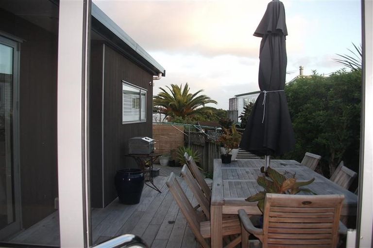 Photo of property in 33a Rewi Street, Torbay, Auckland, 0630