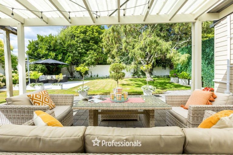 Photo of property in 13 Wood Street, Wallaceville, Upper Hutt, 5018