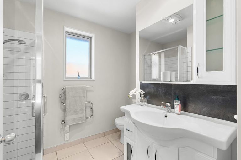 Photo of property in 273c Wairakei Road, Bryndwr, Christchurch, 8053