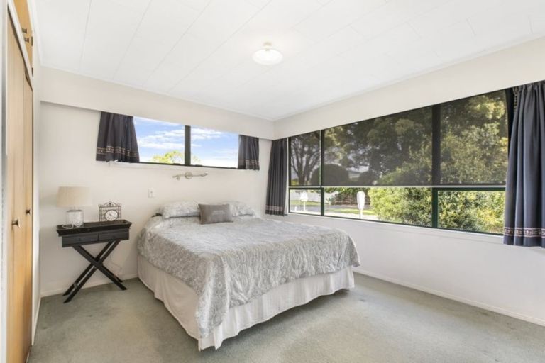 Photo of property in 21 Polandson Place, Opaheke, Papakura, 2113