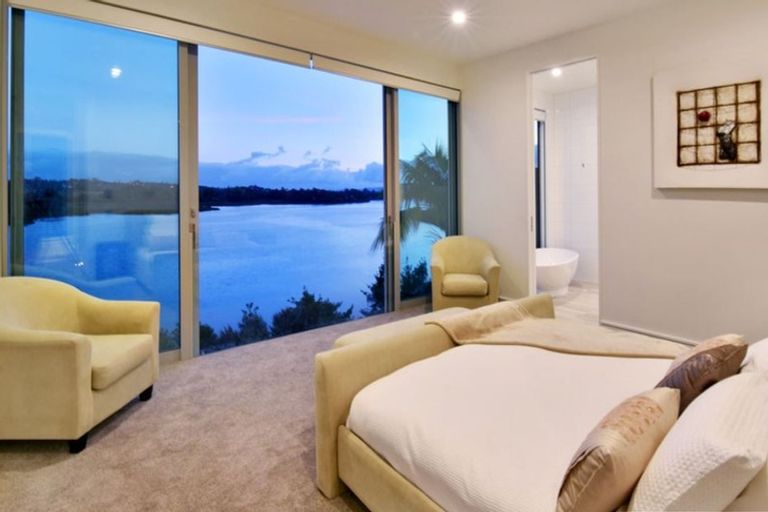 Photo of property in 255 Paremoremo Road, Paremoremo, Auckland, 0632