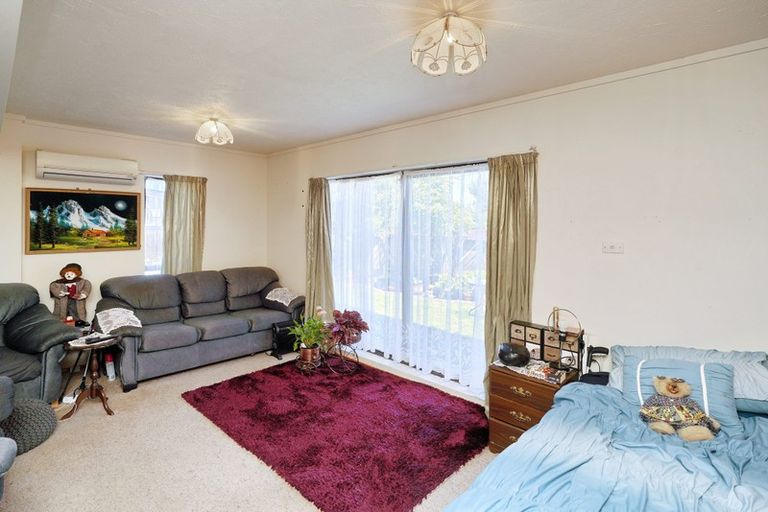 Photo of property in 8 Panckhurst Drive, Woodend, 7610