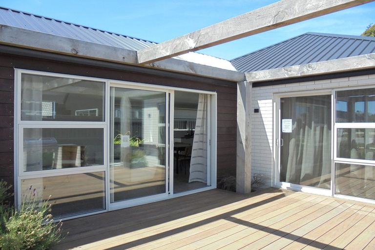 Photo of property in 6 John Raven Lane, Woodend, 7610