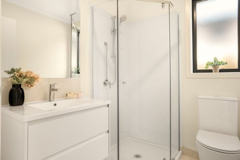 Photo of property in 25 Waruhia Crescent, Rototuna North, 3281