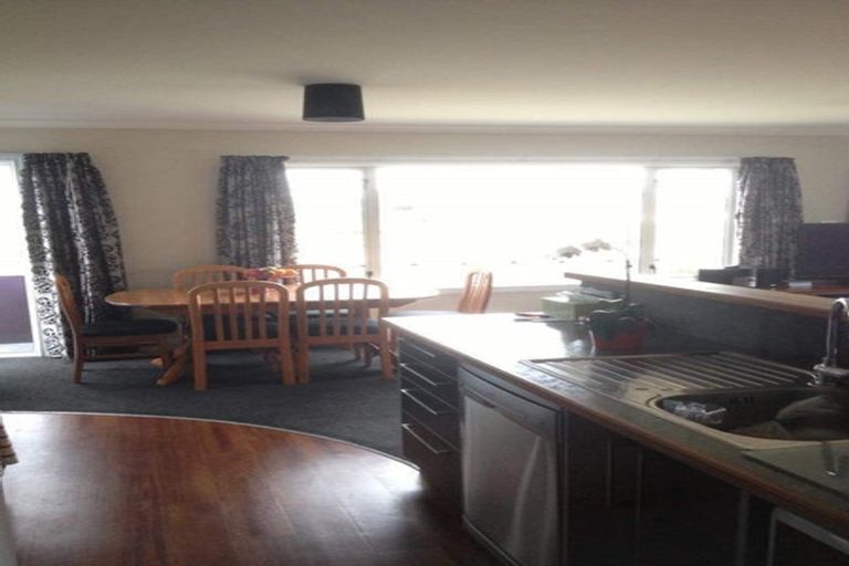 Photo of property in 35 Pukeko Place, Westshore, Napier, 4110