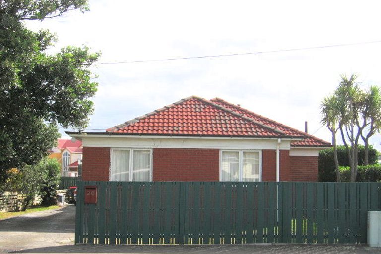 Photo of property in 20 Wayside, Miramar, Wellington, 6022