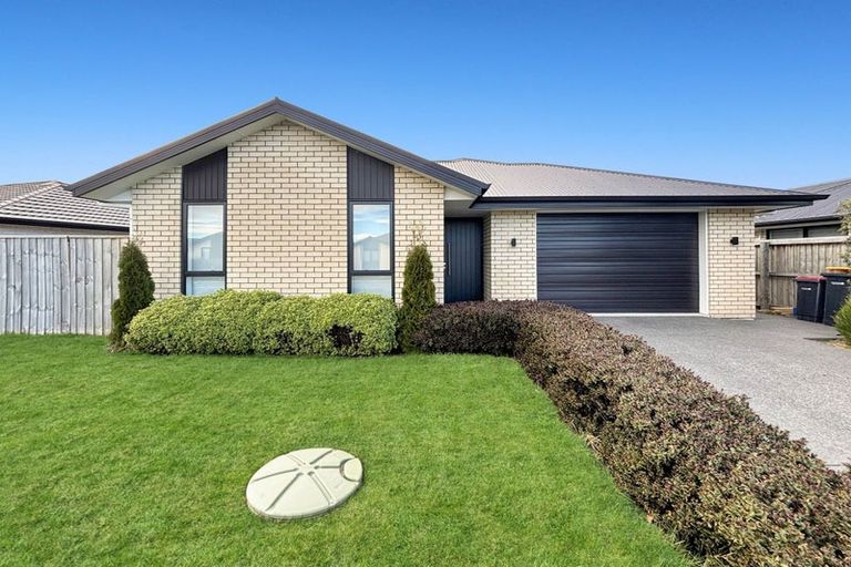 Photo of property in 18 Allied Road, Halswell, Christchurch, 8025