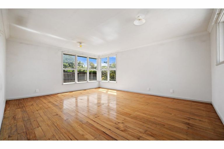 Photo of property in 23 James Drive, Woodend, 7610