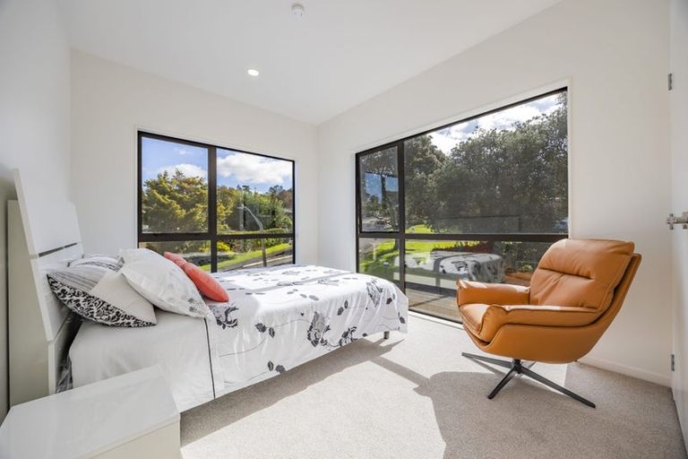 Photo of property in 24a Gladys Avenue, Glenfield, Auckland, 0629