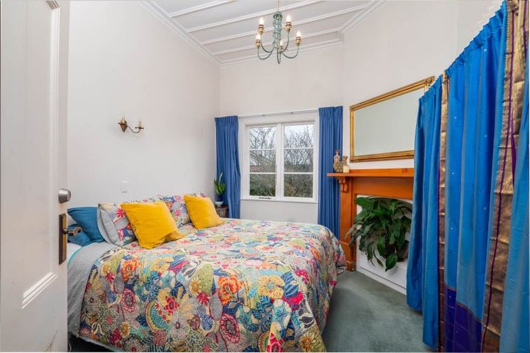 Photo of property in 9 Robertson Street, Russell, 0202