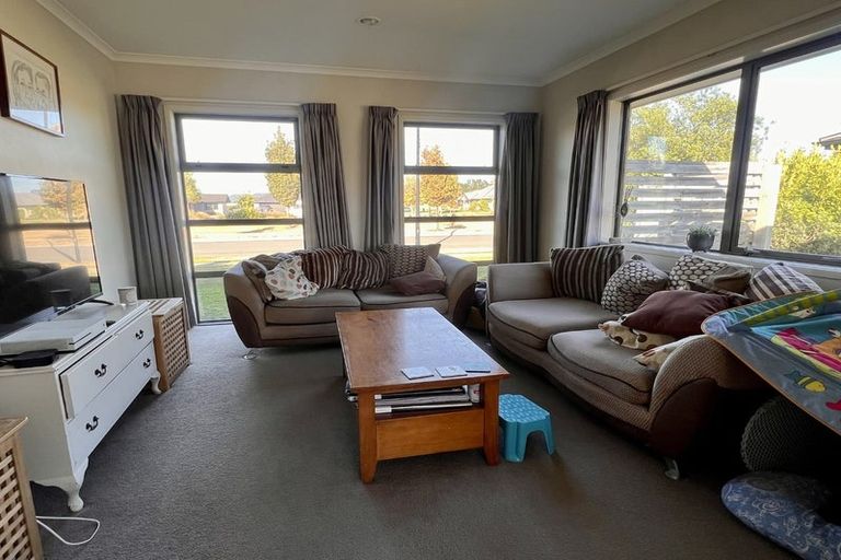 Photo of property in 39 Faringdon Boulevard, Rolleston, 7615