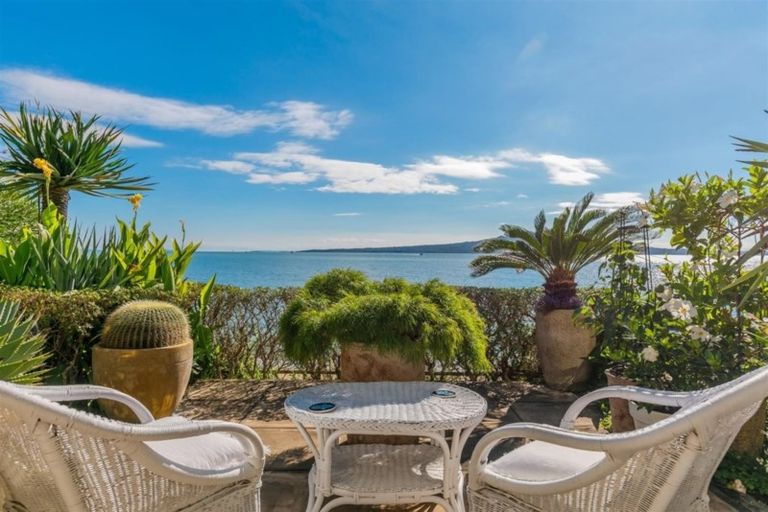 Photo of property in 2/20 Macky Avenue, Devonport, Auckland, 0624