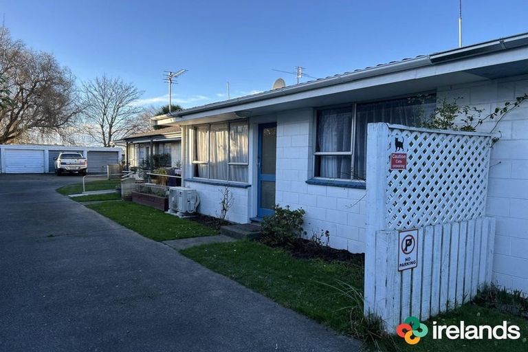 Photo of property in 2/45 Gresford Street, Edgeware, Christchurch, 8013