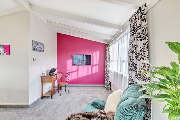 Photo of property in 60 Kitchener Street, Gore, 9710