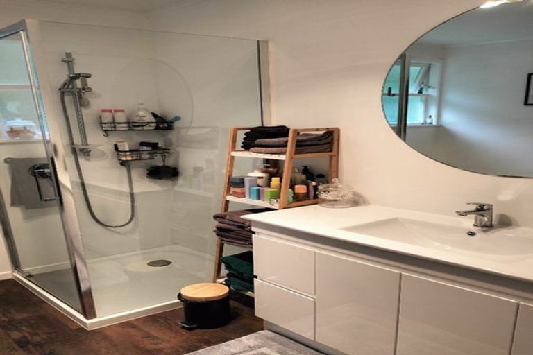 Photo of property in 27 Ngahere Street, Stokes Valley, Lower Hutt, 5019