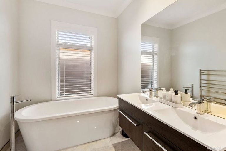 Photo of property in 2 Audrey Place, Flagstaff, Hamilton, 3210