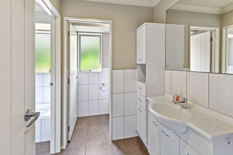 Photo of property in 4a Shirley Avenue, Papakura, 2110