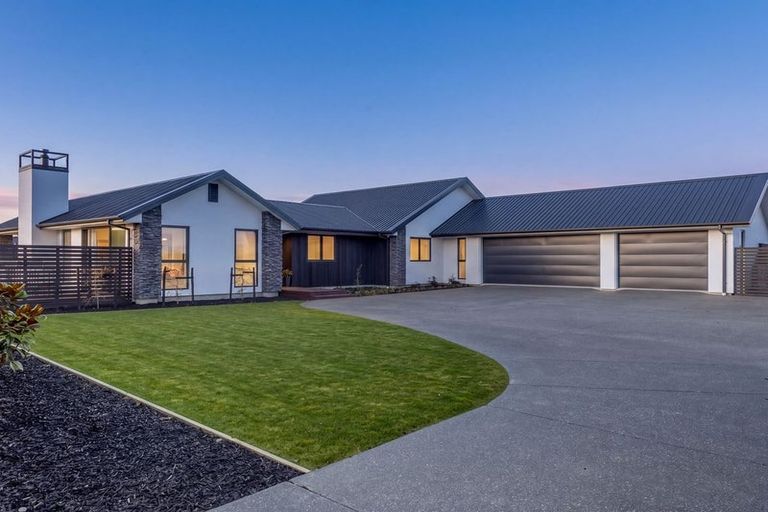 Photo of property in 8 Southdown Place, Kirwee, 7571