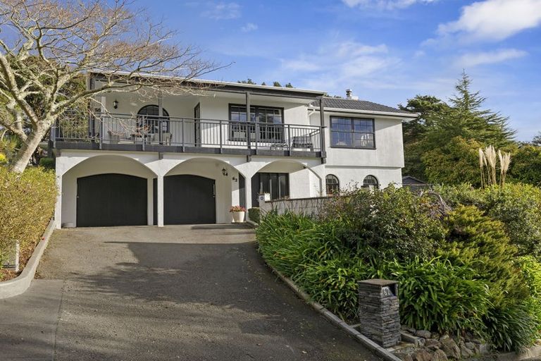 Photo of property in 62 Chatsworth Road, Silverstream, Upper Hutt, 5019