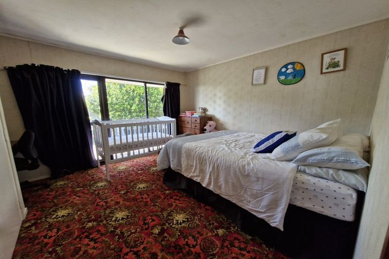 Photo of property in 4 Mayall Avenue, Beach Haven, Auckland, 0626