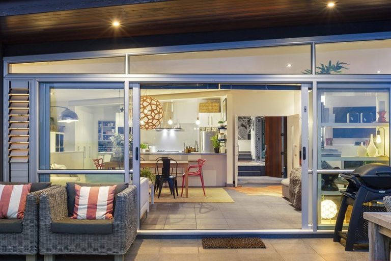 Photo of property in 36a Glenelg Road, Red Beach, 0932