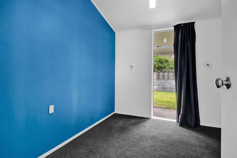 Photo of property in 6 Climie Crescent, Hawera, 4610