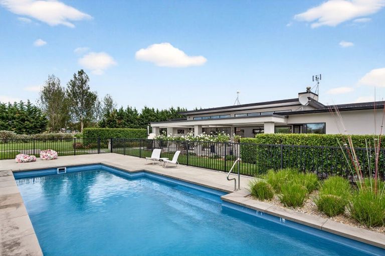 Photo of property in 9 Campbell Drive, Martinborough, 5711