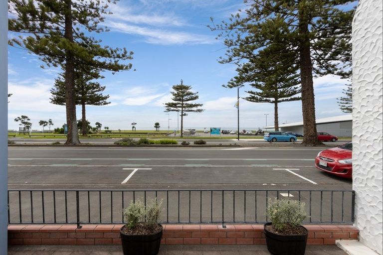 Photo of property in 461 Marine Parade, Napier South, Napier, 4110
