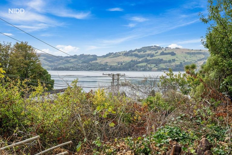 Photo of property in 1 Athol Place, Ravensbourne, Dunedin, 9022