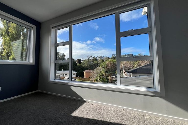 Photo of property in 62a Vandeleur Avenue, Birkdale, Auckland, 0626