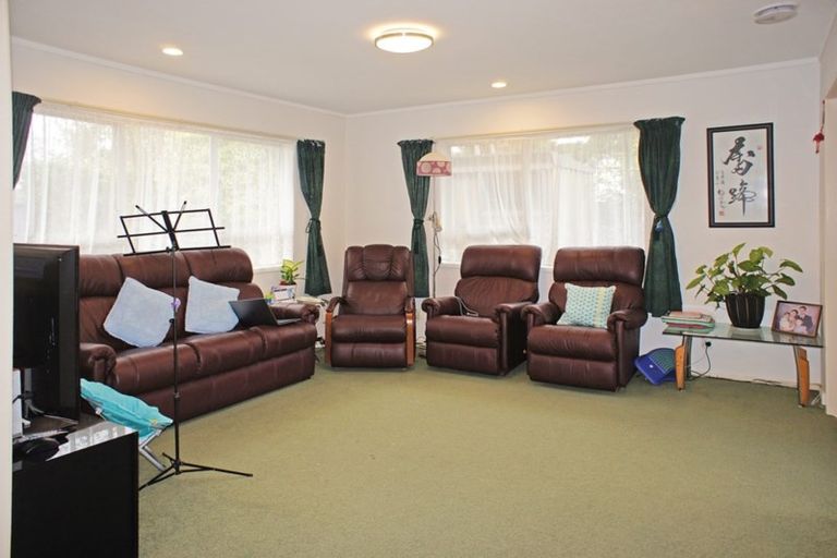 Photo of property in 1/14 Hedge Row, Sunnyhills, Auckland, 2010